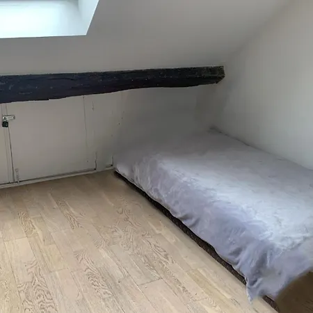 Amazing Location Only 3 Minutes From Luxembourg Gargens *